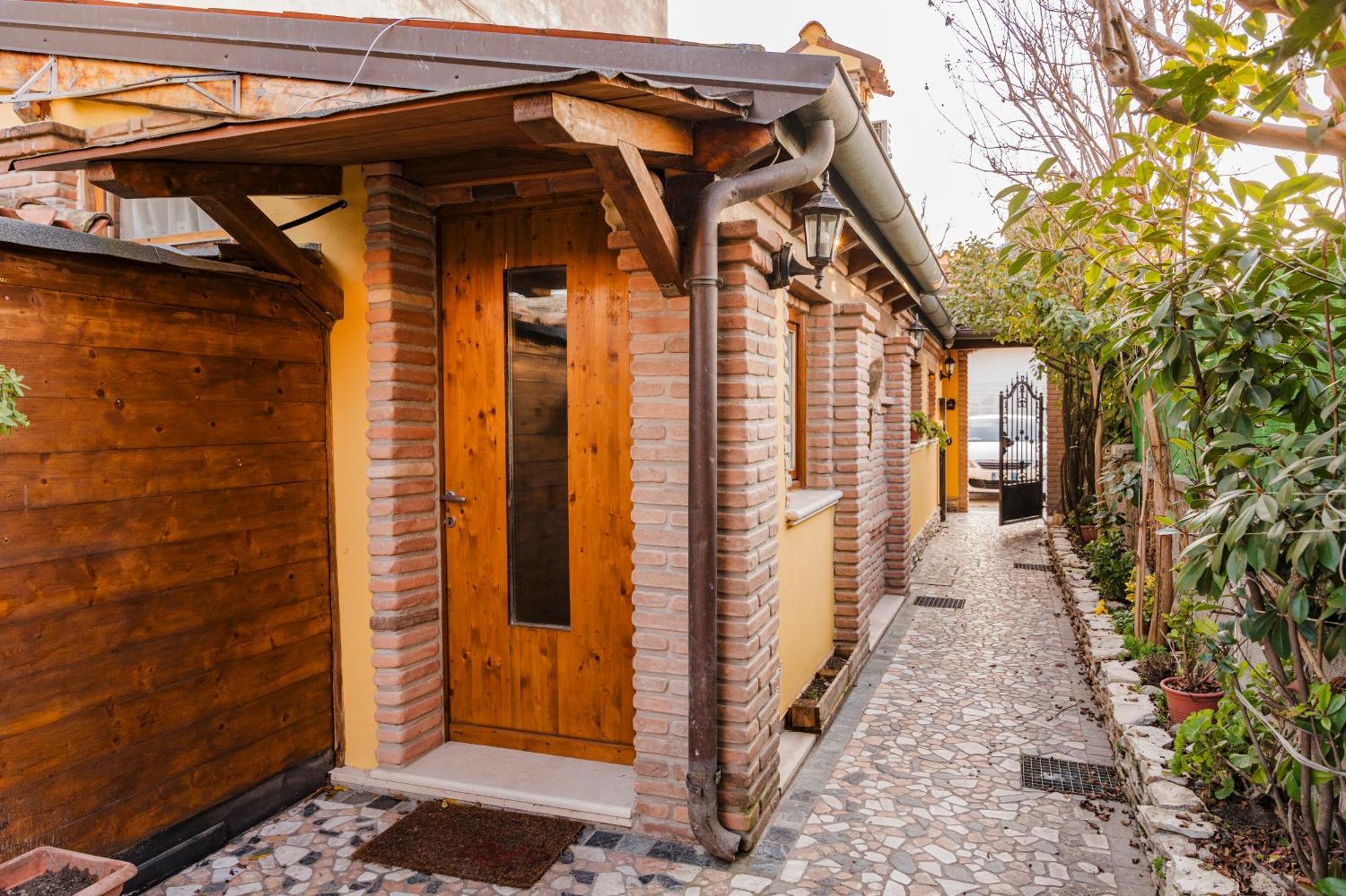 Bed and Breakfast La Loggia Комаккьо Экстерьер фото