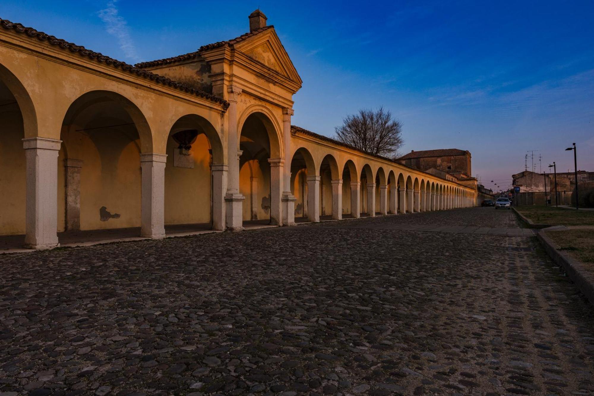 Bed and Breakfast La Loggia Комаккьо Экстерьер фото