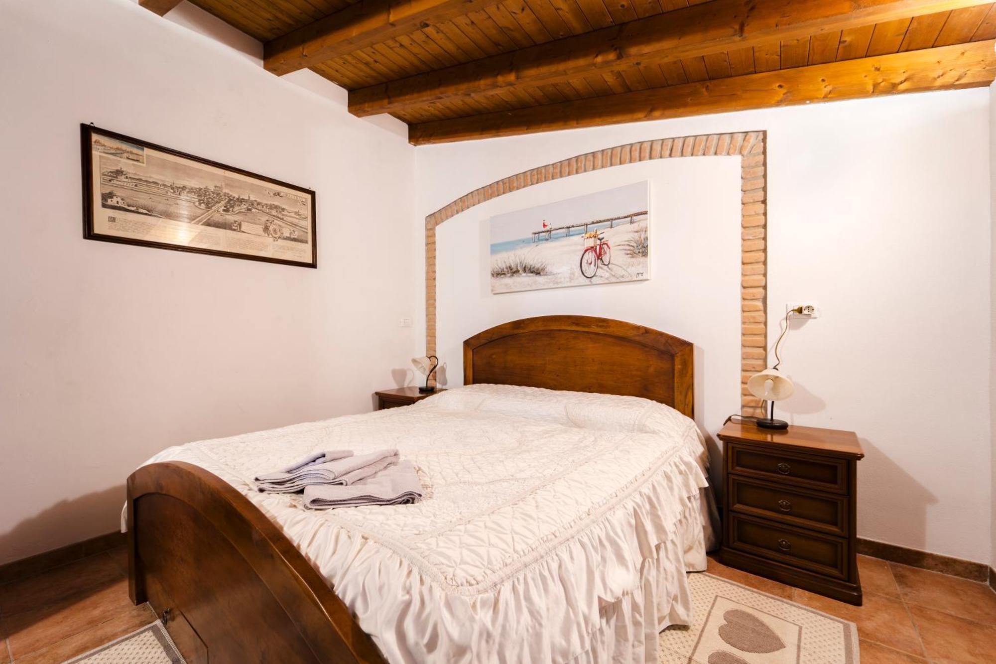 Bed and Breakfast La Loggia Комаккьо Экстерьер фото